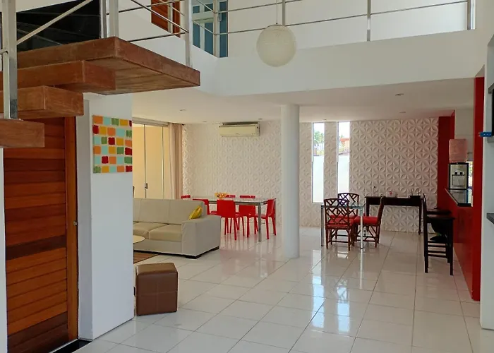 casa de praia com piscina para famílias